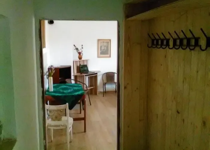 U Tupacku Kır Evi *